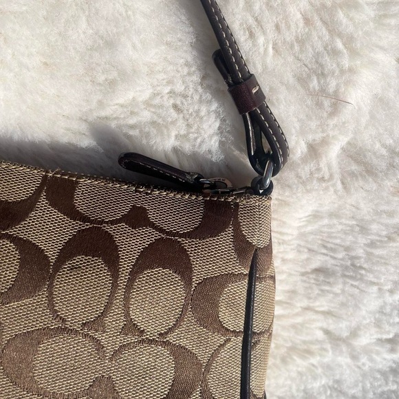 Vintage Coach Dark Brown Hampton Demi Baguette 6094. Y2K - Picture 6 of 9